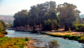 مياه نهر الأولي التي جرّت من أعلى النهر في علمان الى صيدا القديمة بواسطة قناة الخاسكيّة